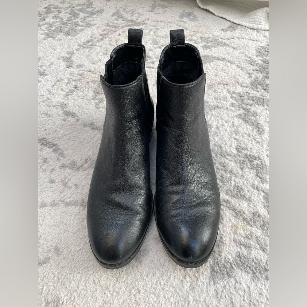 Cole Haan waterproof booties. Size 8.